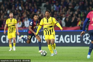 拜仁、巴萨还是皇马？德甲巨人重启对塔赫的追逐，欲在免签战中胜过西甲劲敌